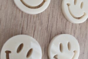 smiley pin