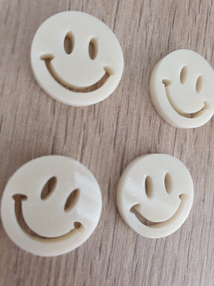 smiley pin